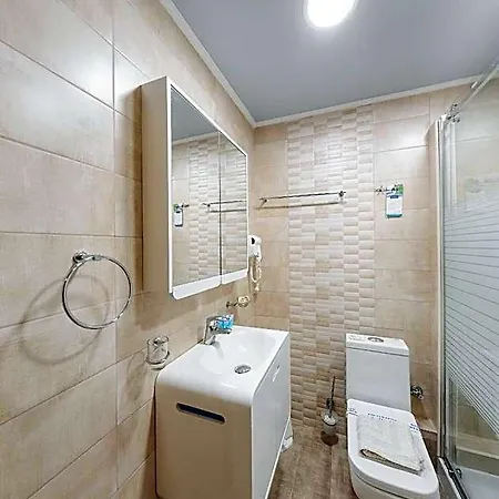 Zante Palace מלון דירות 3*