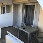 Zante Palace מלון דירות 3*